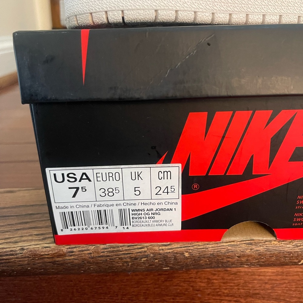 ALEALI MAY X WMNS JORDAN 1 RETRO HIGH 'COURT LUX - Picture 4 of 5